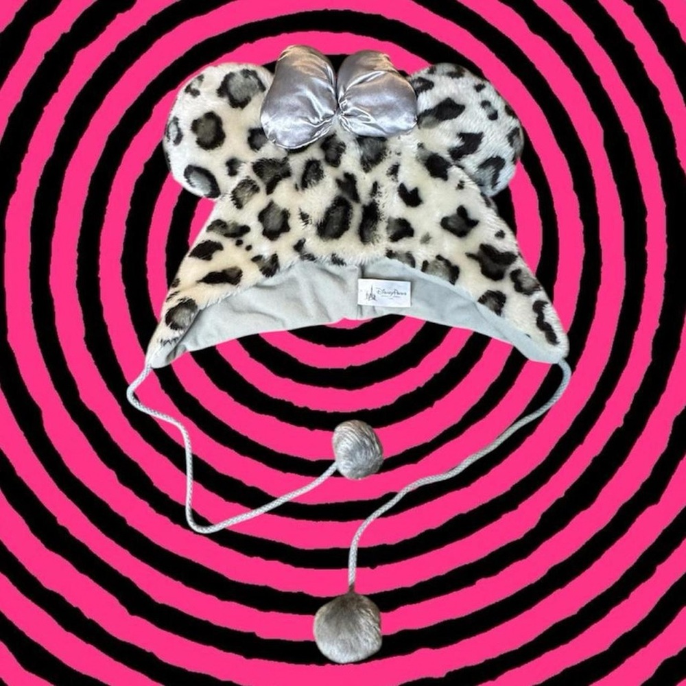 Minnie Mouse leopard hat